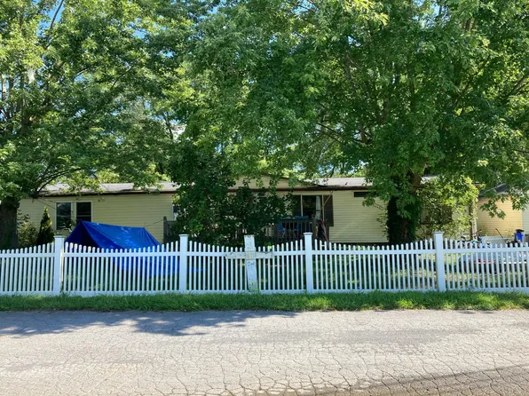 81 Fletcher Ct, Martinsburg, WV 25404