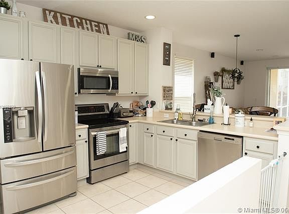 3rd image of 9820 Porta Leona Ln #9820