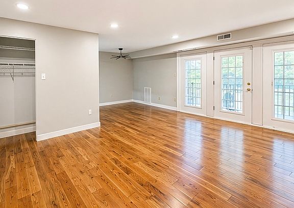 2nd image of 12715 Gordon Blvd