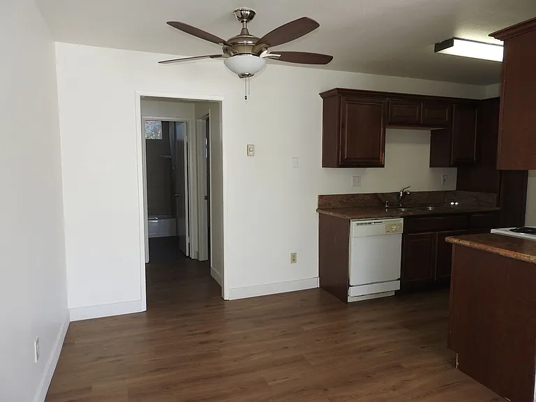 2146 Sunset Cliffs Blvd — Photo 5