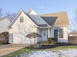 38285 Westminster Ln, Willoughby, OH 44094