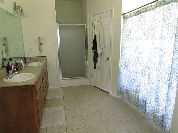 4th image of 108 Turtle Creek Dr