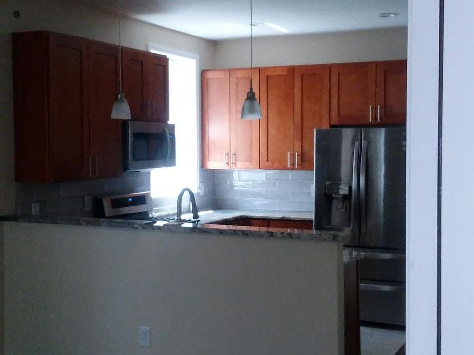 1st image of 860 N 22nd St #1ST