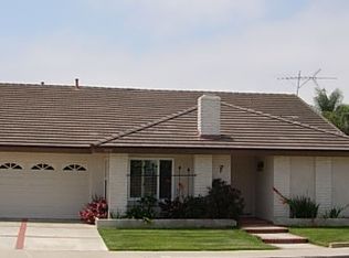 9692 Clearbrook Dr, Huntington Beach, CA 92646