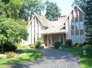 4506 Woodhill Rd, Toledo, OH 43615