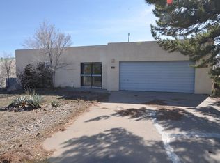 6449 Vooscane Ave, Cochiti Lake, NM 87083