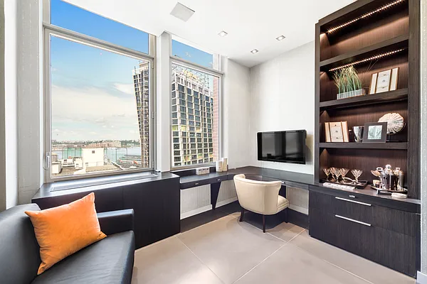 Sold by Compass | media 7