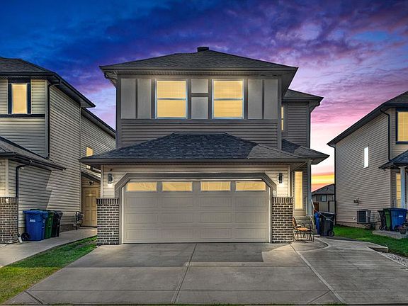 2nd image of 50 W Saddleland Cres NE
