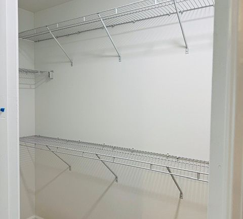 Master Bedroom Walk In Closet