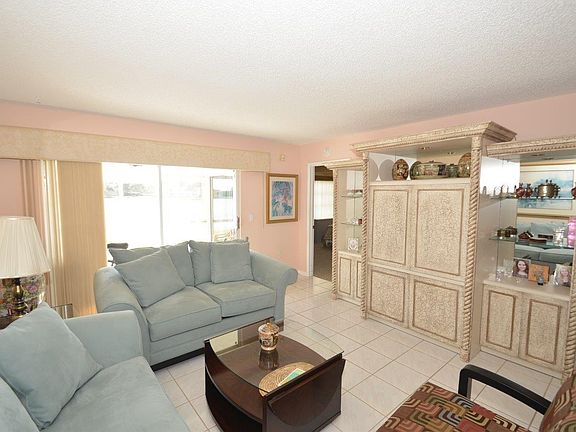 3rd image of 6112 Huntwick Terrace #102