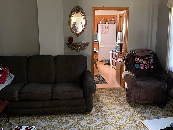 2nd image of 813 Price St