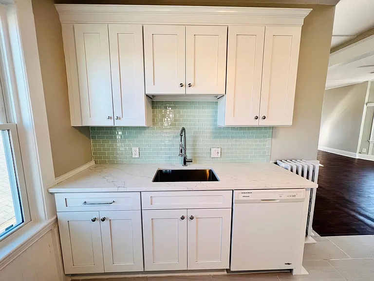 22 Gardena St #3 — Photo 4