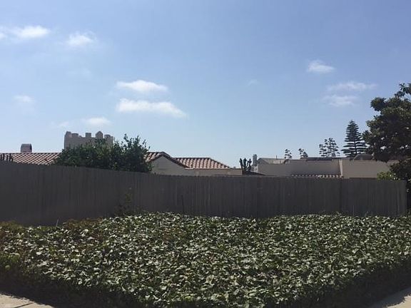 Stork fence