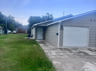 1726 S Millwood Ave, Wichita, KS 67213