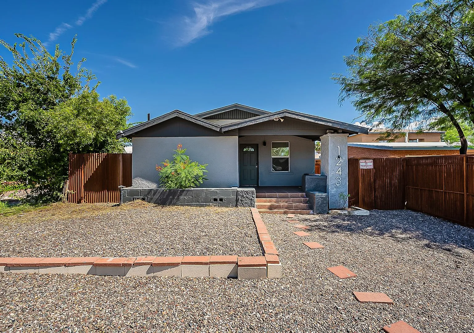 1243 E. Waverly St. — Photo 1