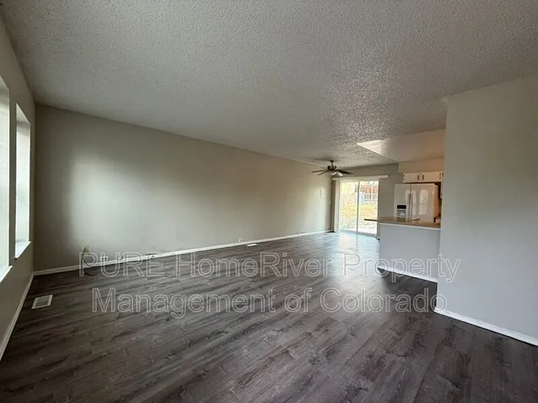 7140 Poteae Dr — Photo 2