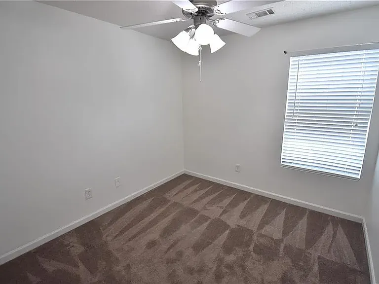 1479 Box Cir — Photo 8