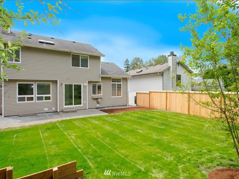 2319 210th St SE — Photo 17