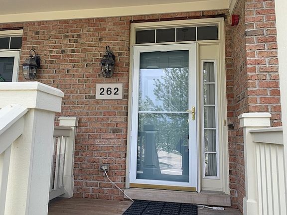 4th image of 262 Broadmoor Ln