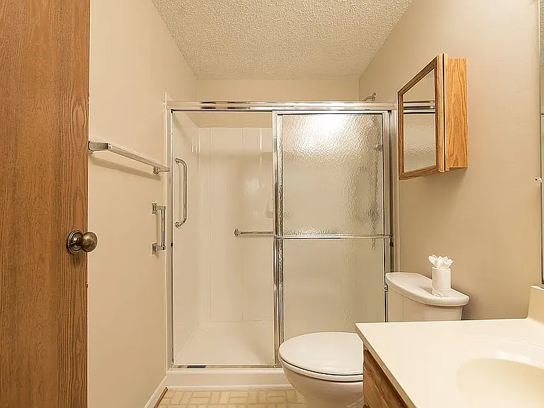 202 Lily Ct — Photo 14
