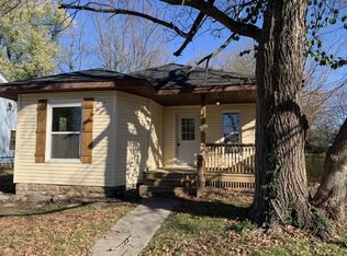 2046 N Campbell Ave, Springfield, MO 65803