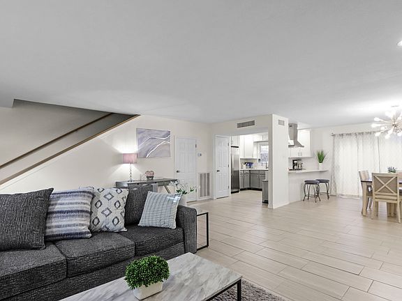 4th image of 500 Thunderbird Dr APT 95