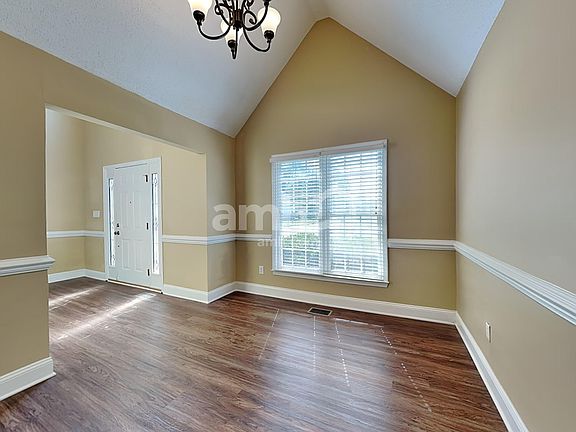 5th image of 610 N Timbergate Dr