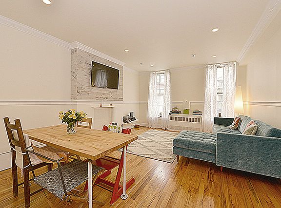 4th image of 579 Washington Ave APT 2D