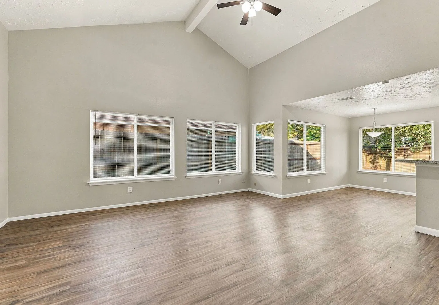 3 bed, 1.0 bath, 1344 sqft, $1,675 — Photo 4