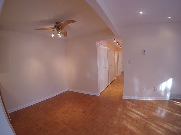 dinning room/breakfast area