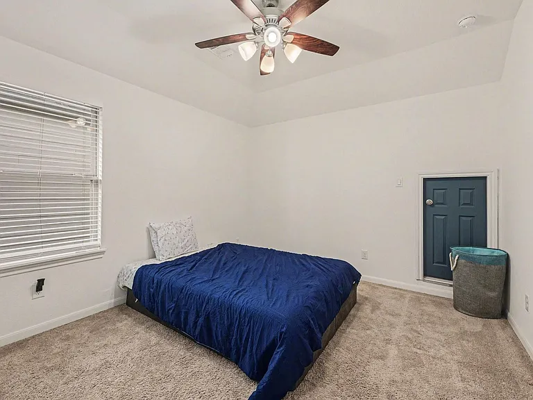 2107 Brooke Avery Dr — Photo 25