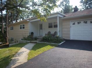 6 Dunn Ln, Briarcliff Manor, NY 10510