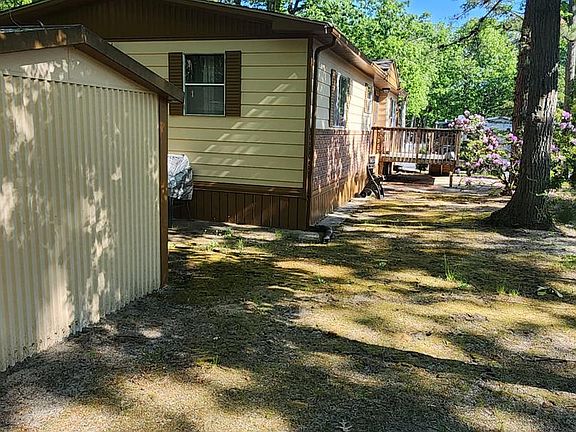 3rd image of 79 Skyline Dr