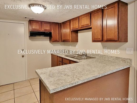 4th image of 7201 Arlington Expy APT 115