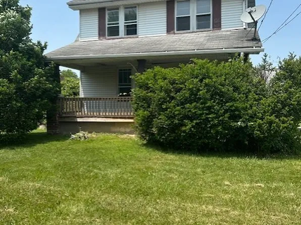 884 E Dewey Ave, Youngstown, OH 44502
