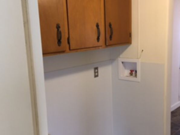 1909 W College St #6