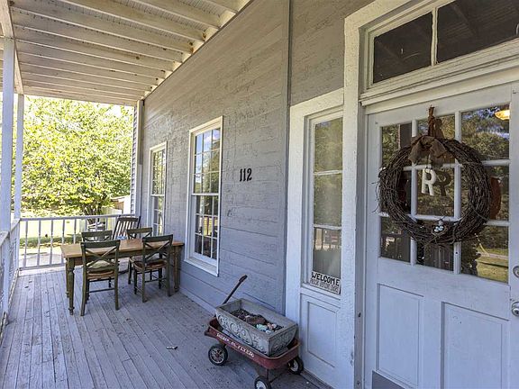 4th image of 112 Lakeview Cir