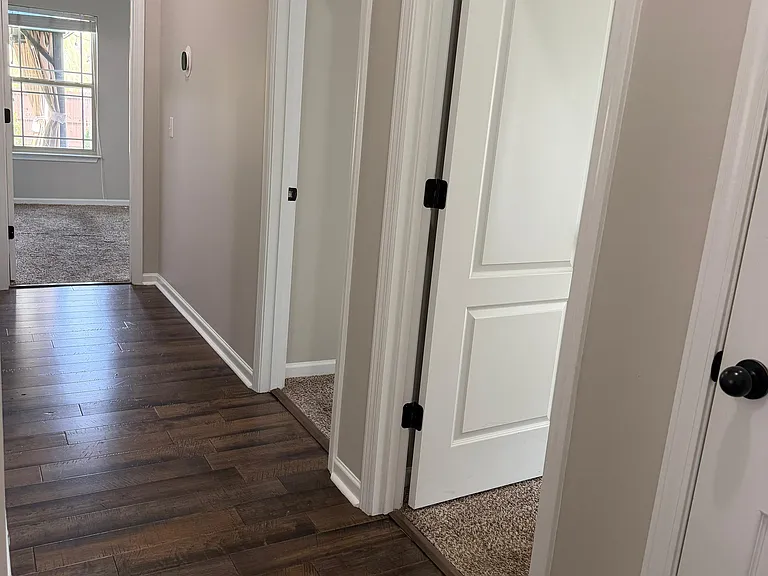 130 Caledonia Dr — Photo 20