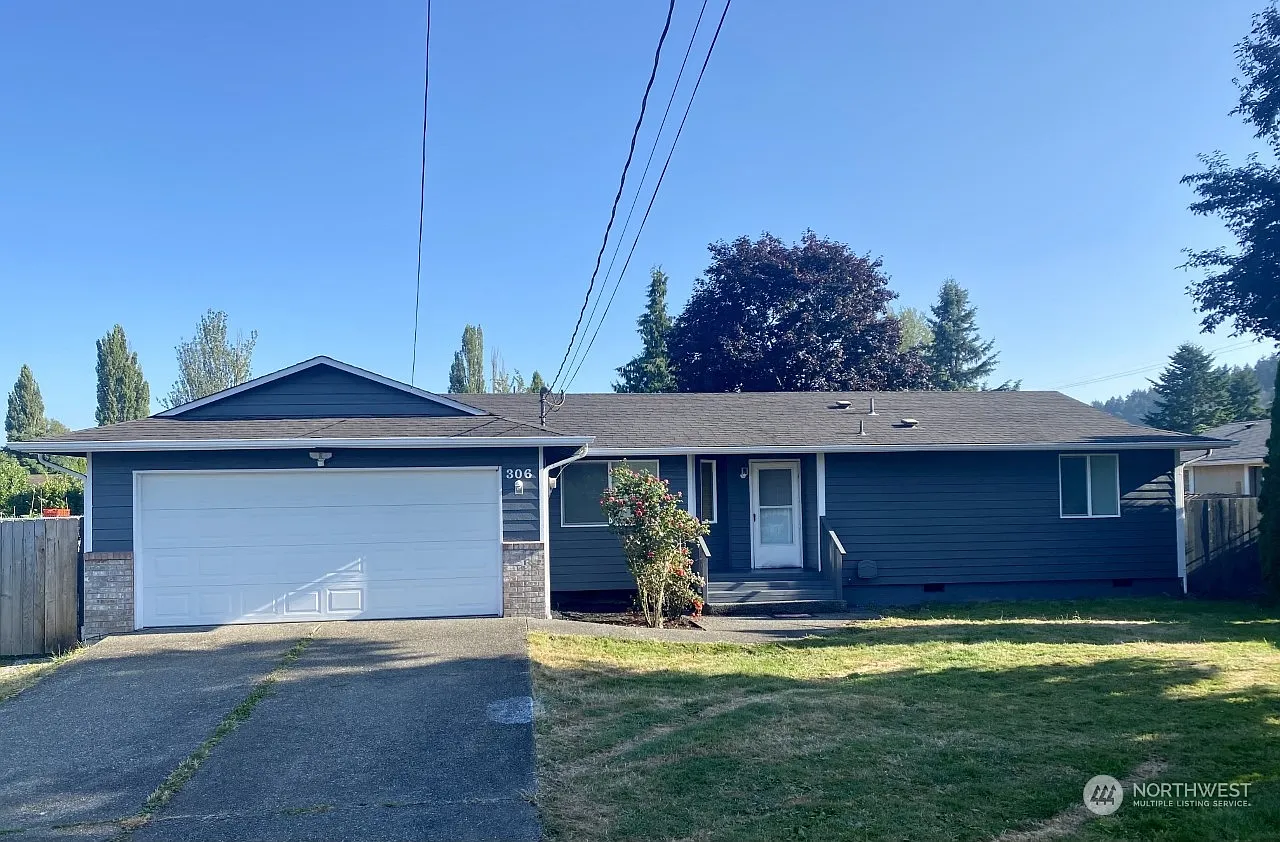 306 9th Avenue N photo 1