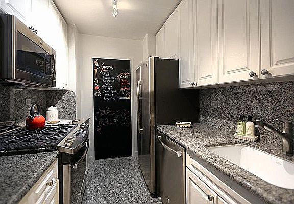 4th image of 500 E 77th St APT 304