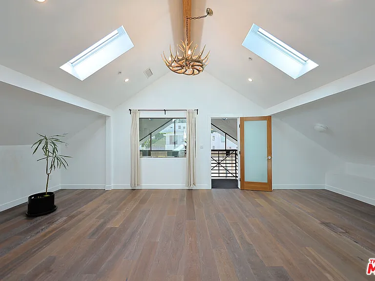 2230 Glendale Blvd — Photo 21