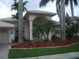 8980 NW 41st St, Cooper City, FL 33024