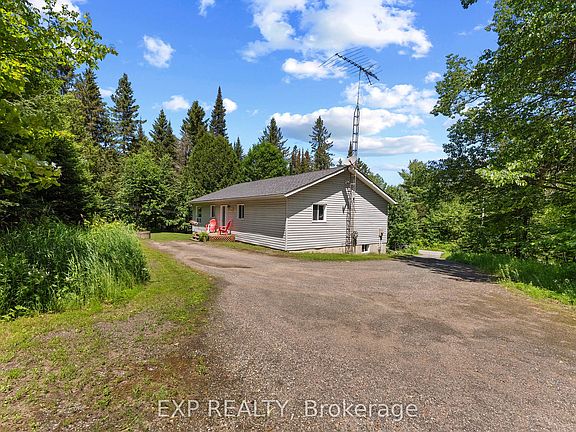 4th image of 230 Kartuzy Rd