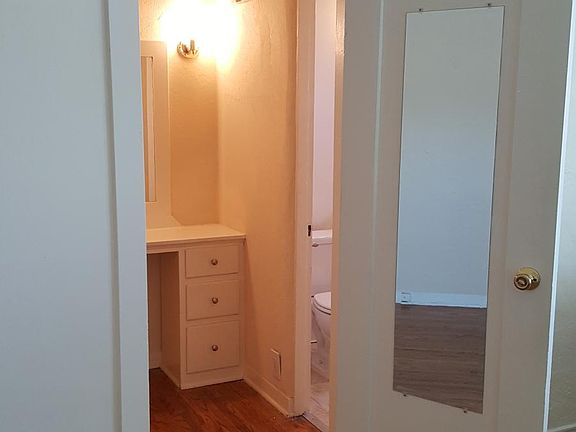 Closet entry and bath