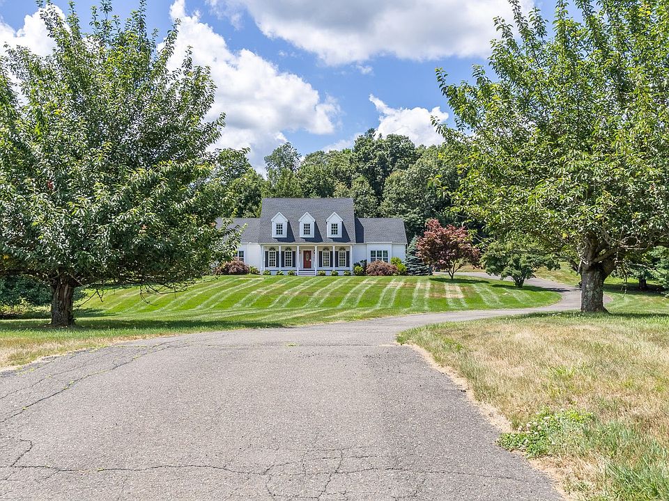 433 Wild Flower Pl, Cheshire, CT 06410 | Zillow
