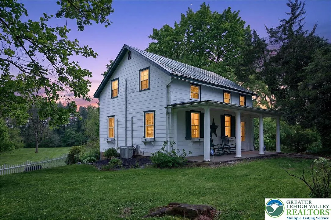 Building Photo - 5686 Cetronia Rd