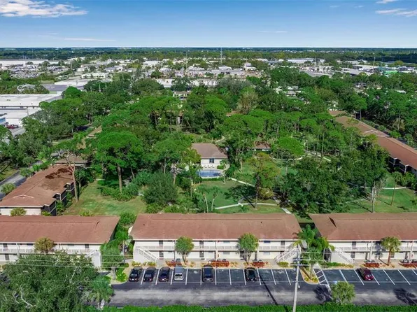 960 La Costa Cir Unit 3, Sarasota, FL 34237