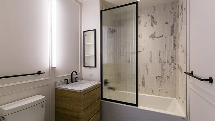 Rented by Nooklyn NYC LLC | media 83