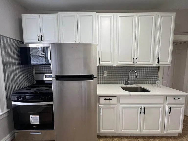 69 Stuyvesant Ave #33 — Photo 2