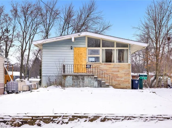 1159 Jeanie J Ave, Akron, OH 44310
